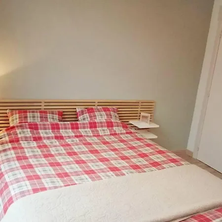 Apartment Hippe Flat+Parking In Winkelstraat,Strand Vlakbij Ostende